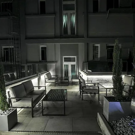 Royal Hotel