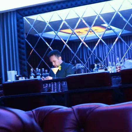 Royal Hotel 3*